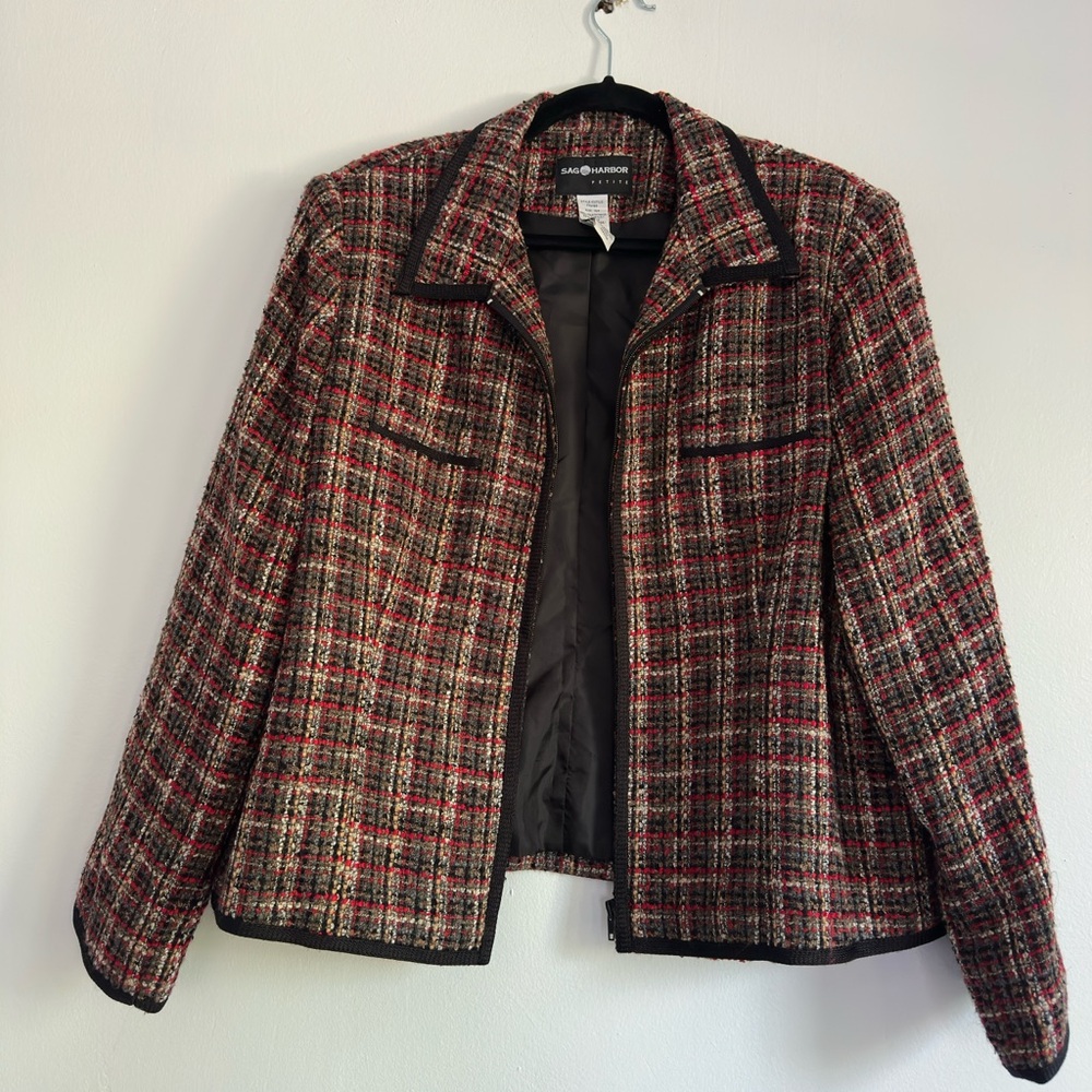 Sag Harbor Red and‎ Black Blazer Classic Structured Design